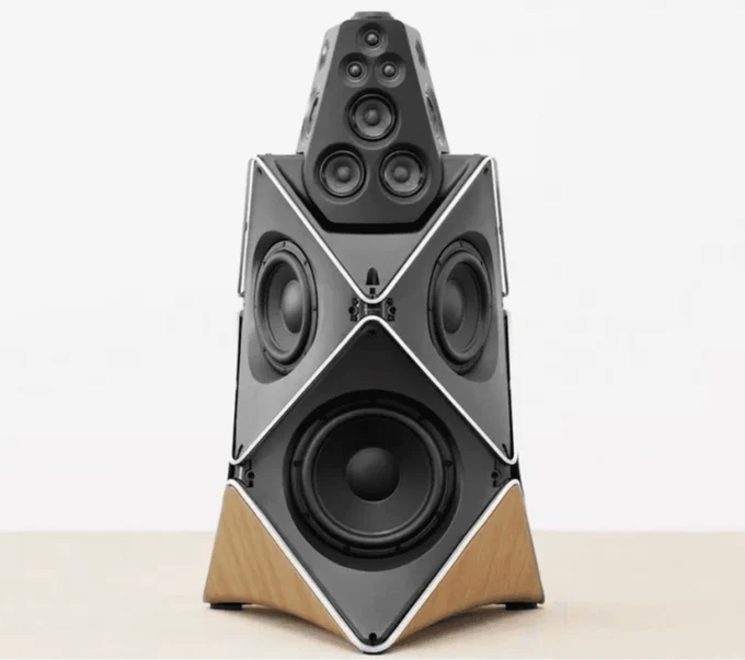 Открывайте для себя новые коллекции
Bang&Olufsen 
BEOLAB 90
